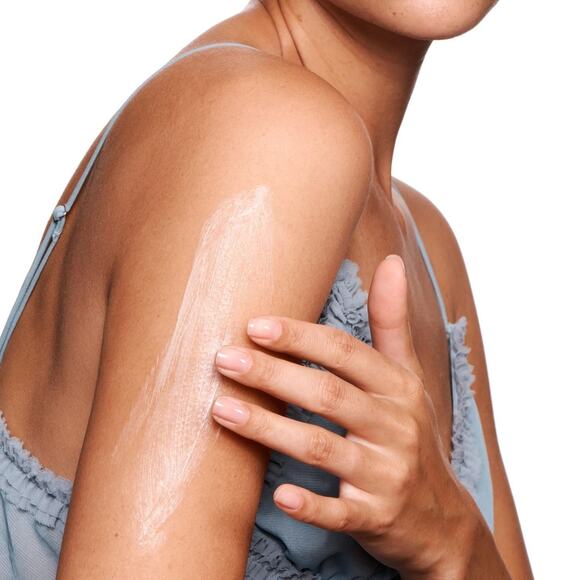 Glossier Crème De You Dry-Touch Body Butter 7.2 Fl Oz / 212 ML - Picture 2 of 2